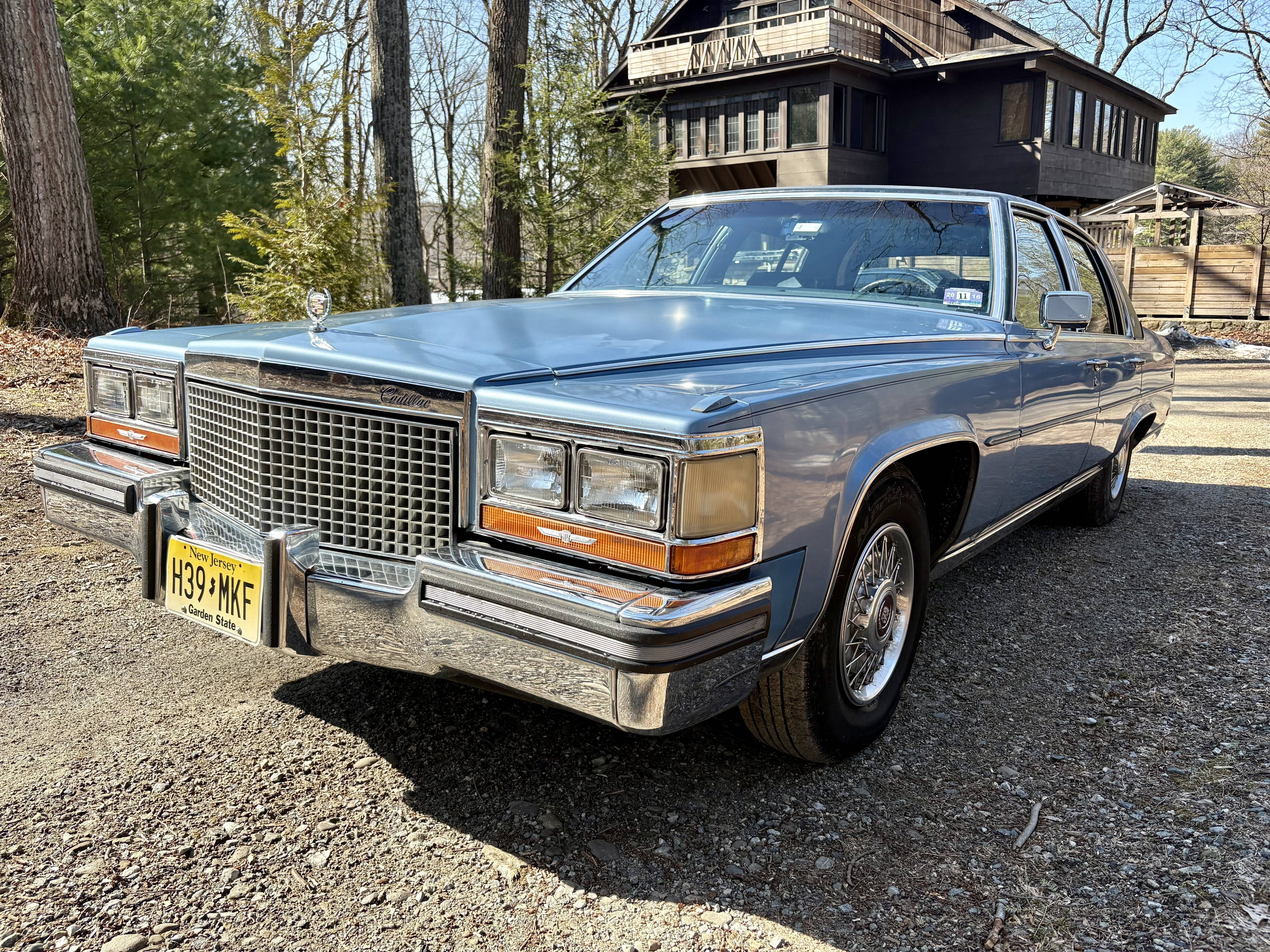 No-Reserve 1988 Cadillac Fleetwood Brougham